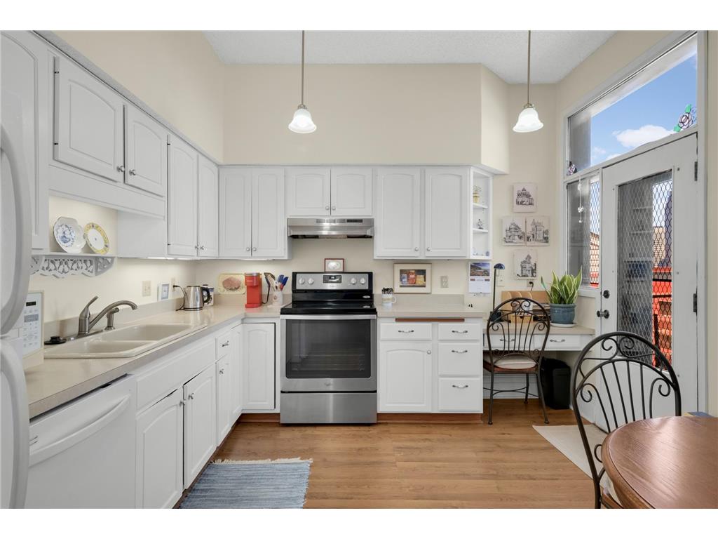 168 College Avenue W #4 Saint Paul MN 55102 7107350 image10