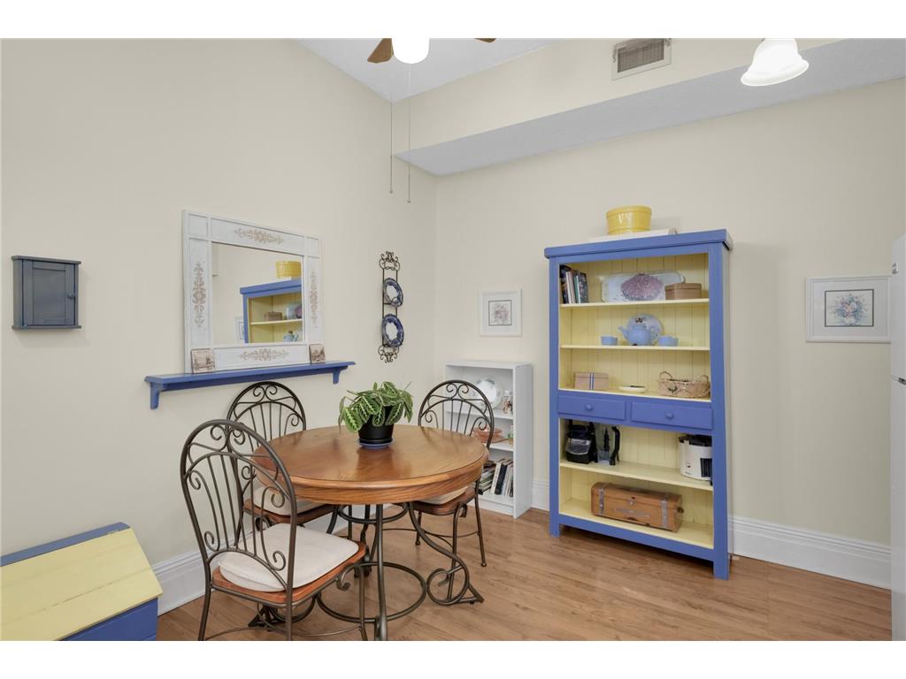 168 College Avenue W #4 Saint Paul MN 55102 7107350 image11
