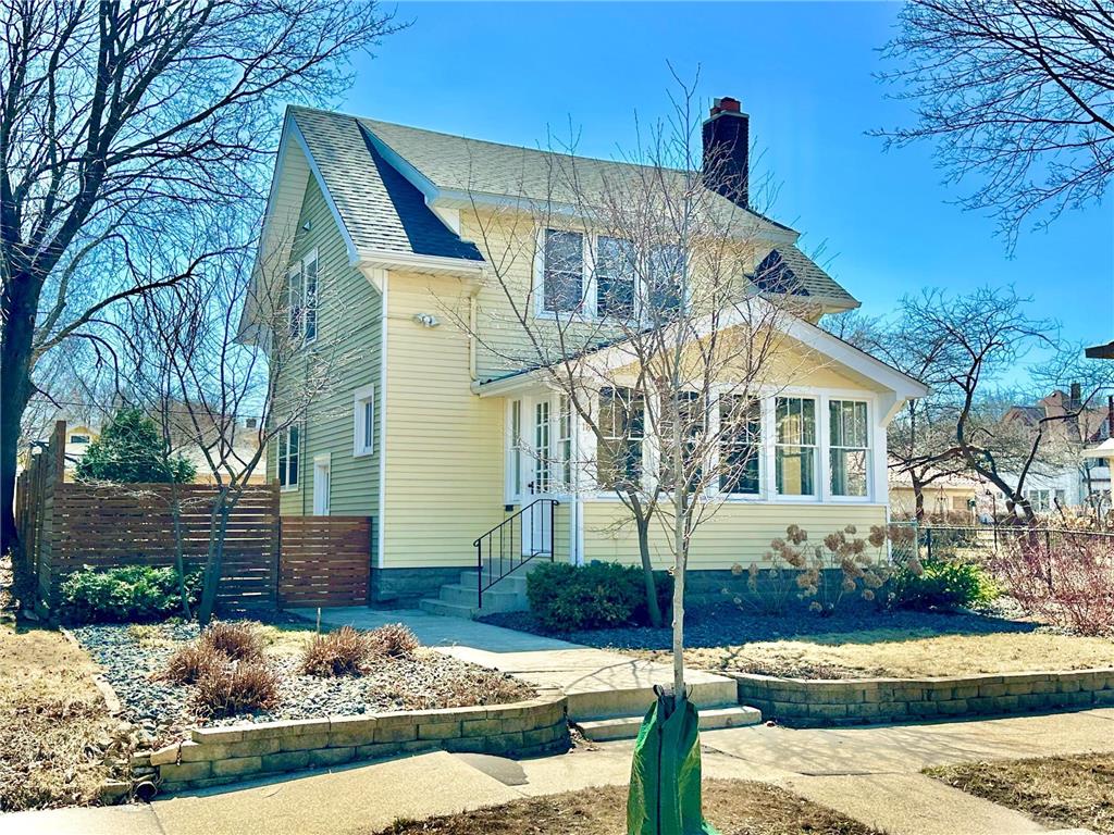 168 Isabel Street W Saint Paul MN 55107 6698188 image1