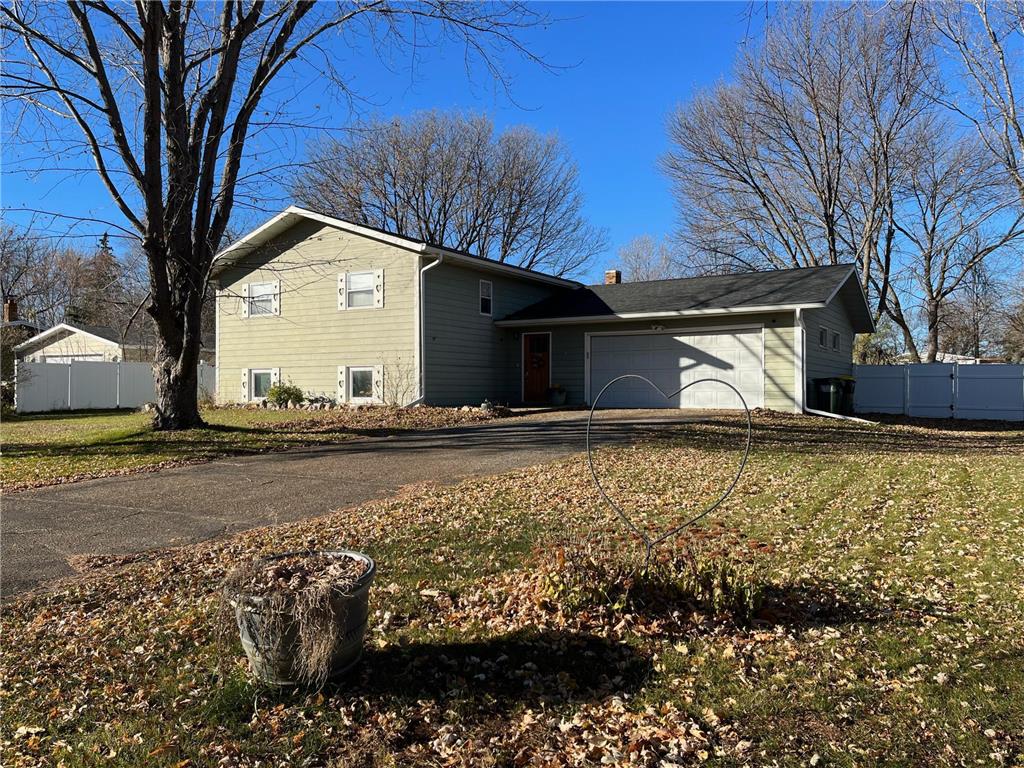 168 Lakeview Drive Spicer MN 56288 - Green 6501208 image1