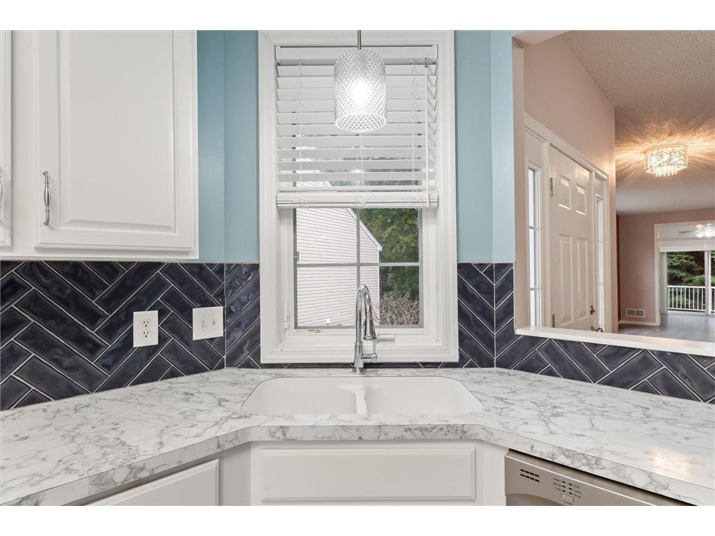 1680 Oakbrooke Court Eagan MN 55122 7082728 image21