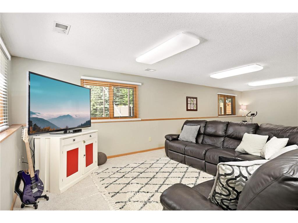 16801 Interlachen Boulevard, Lakeville, MN, 55044 MLS 6543746