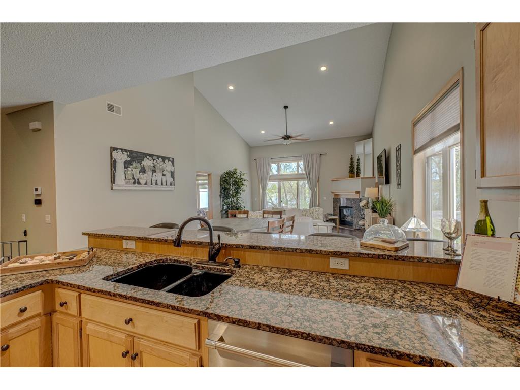 16807 Edinburg Way Lakeville MN 55024 7062181 image16