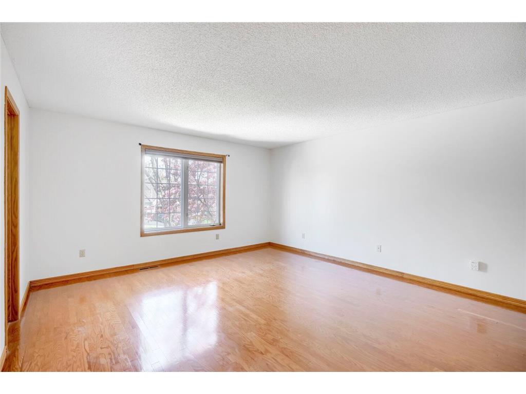 16813 Hutchinson Drive Lakeville MN 55044 7066432 image11