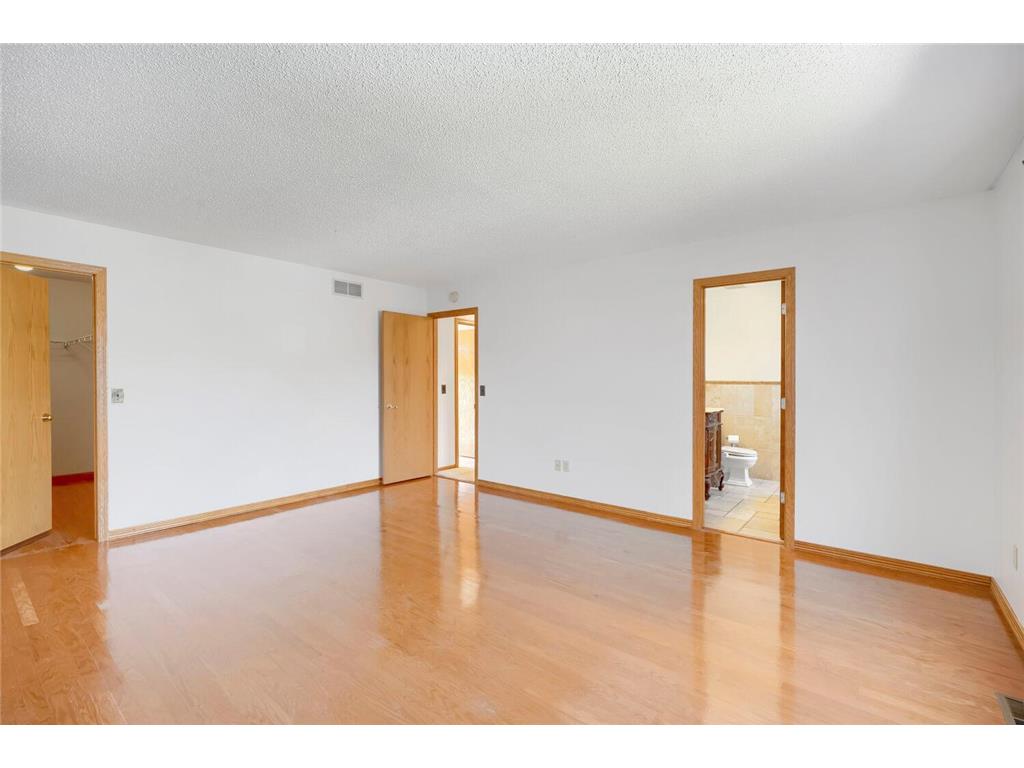 16813 Hutchinson Drive Lakeville MN 55044 7066432 image12