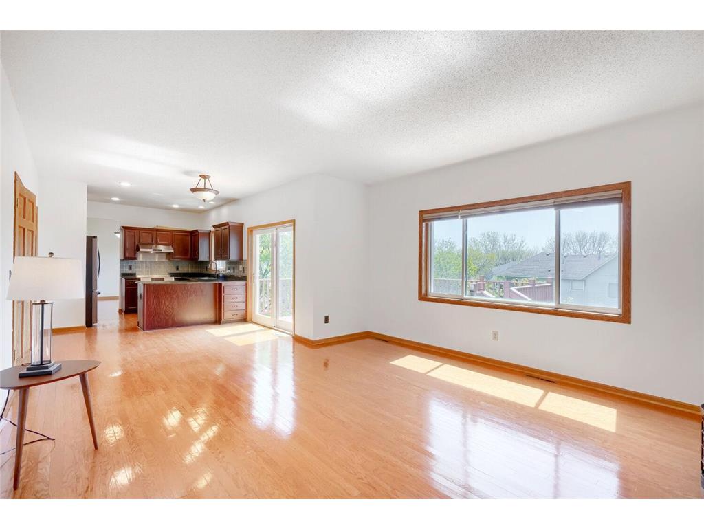 16813 Hutchinson Drive Lakeville MN 55044 7066432 image3
