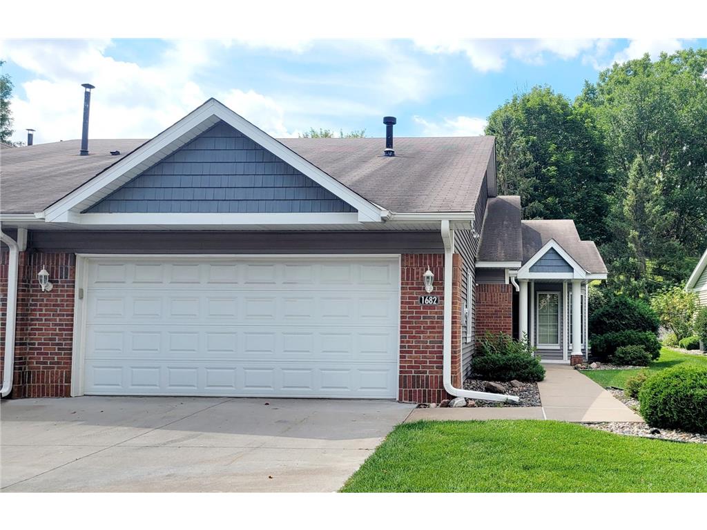 1682 Brueberry Lane, Arden Hills, MN 55112 MLS 6250283 Edina Realty