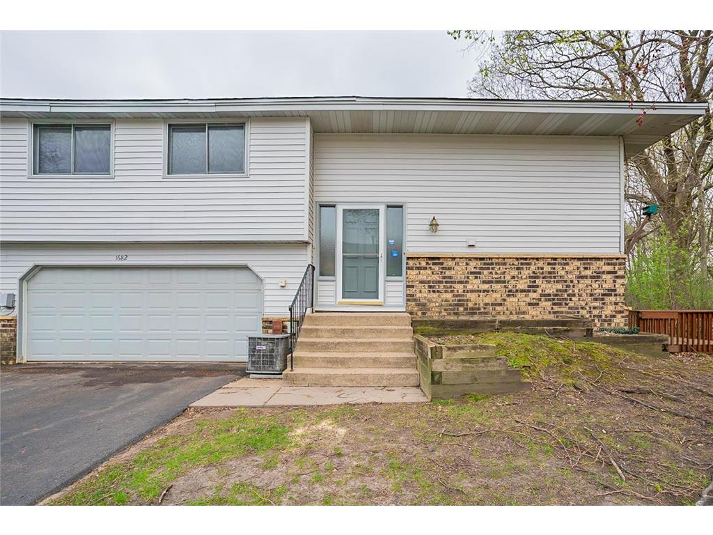 1682 Hickory Lane, Eagan, MN, 55122 MLS 7268336 Edina Realty