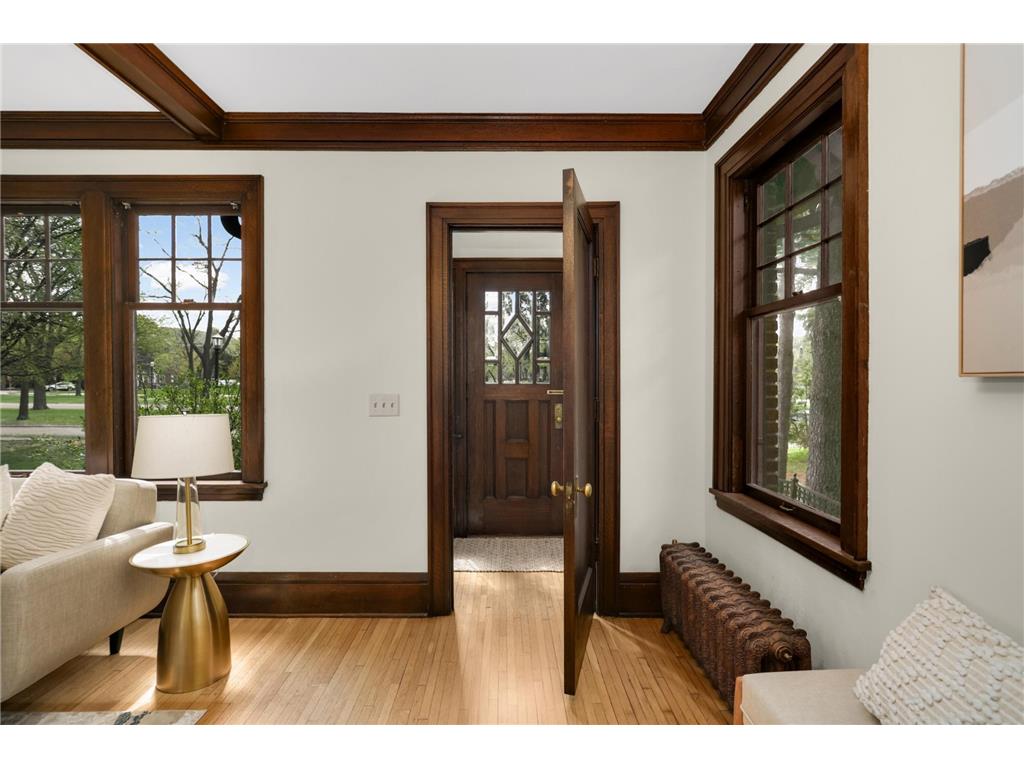 1683 Summit Avenue Saint Paul MN 55105 7064032 image4