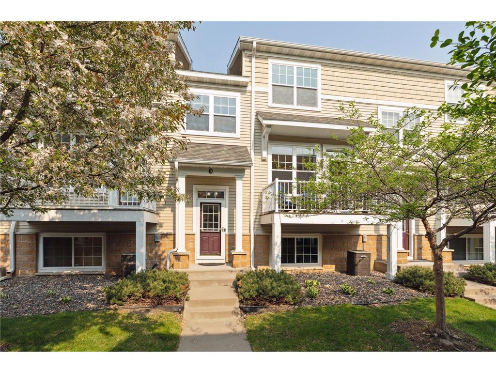 1683 Village Trail E #513 Maplewood MN 55109 6364024 image1