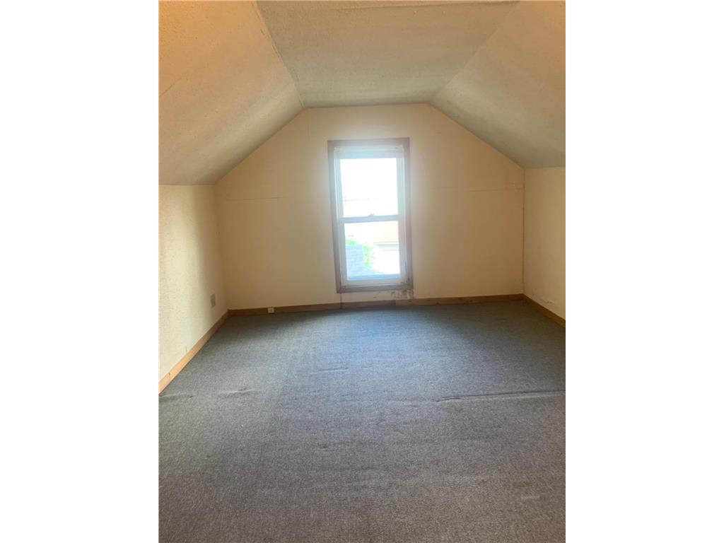 1685 Selby Avenue Saint Paul MN 55104 7066770 image10