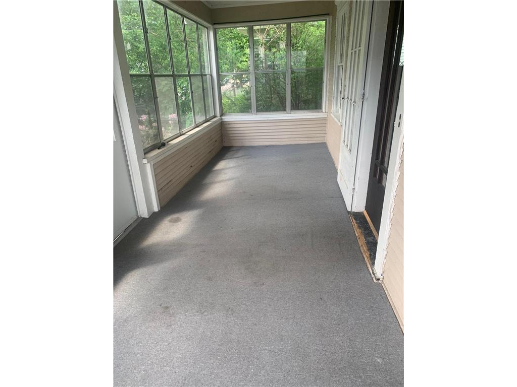 1685 Selby Avenue Saint Paul MN 55104 7066770 image11