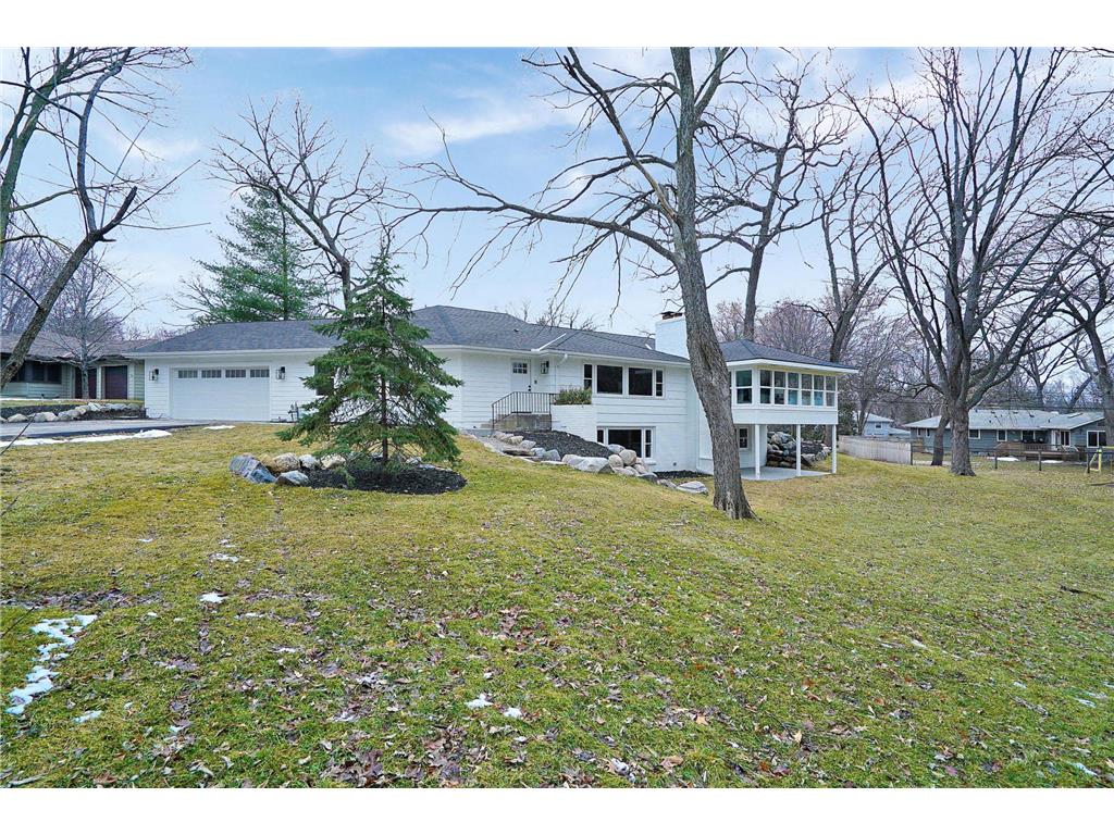 16856 Sherwood Road Minnetonka MN 55345 6494227 image1