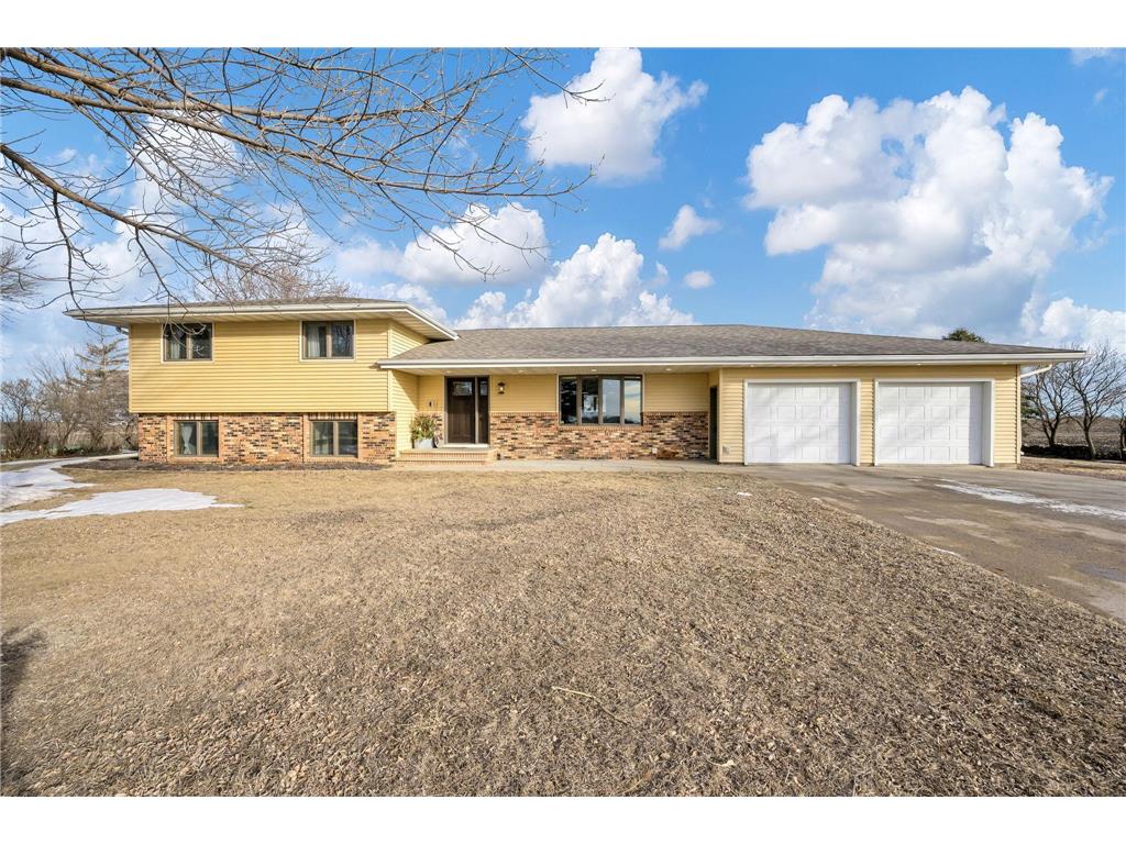 1686 210th Avenue Fairmont MN 56031 6650574 image1