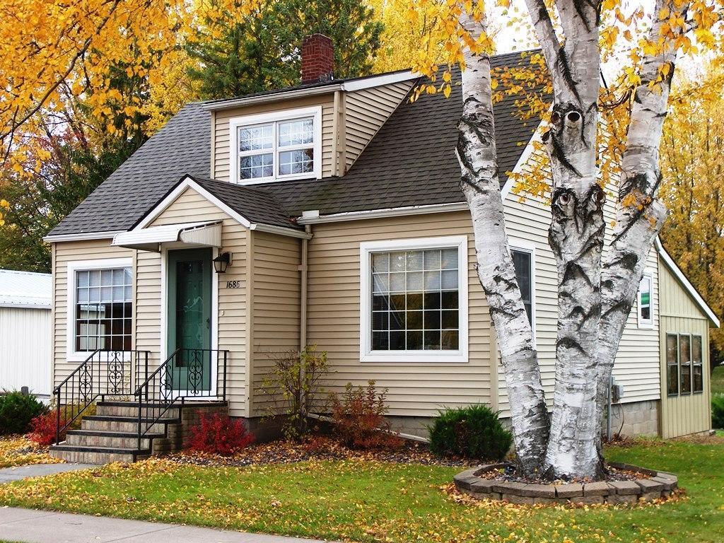 1686 2nd Avenue, Cumberland, WI 54829 MLS 5673283 Edina Realty