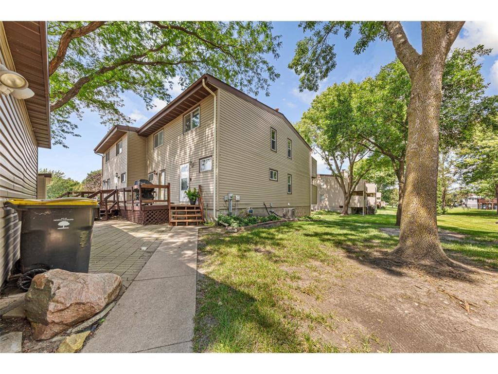 1686 La Mar Drive #4 North Mankato MN 56003 6764191 image1