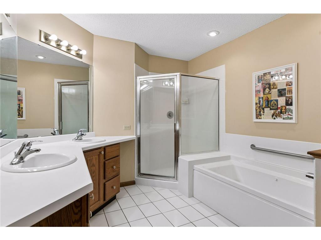 1688 Wexford Way Woodbury MN 55125 7059988 image20