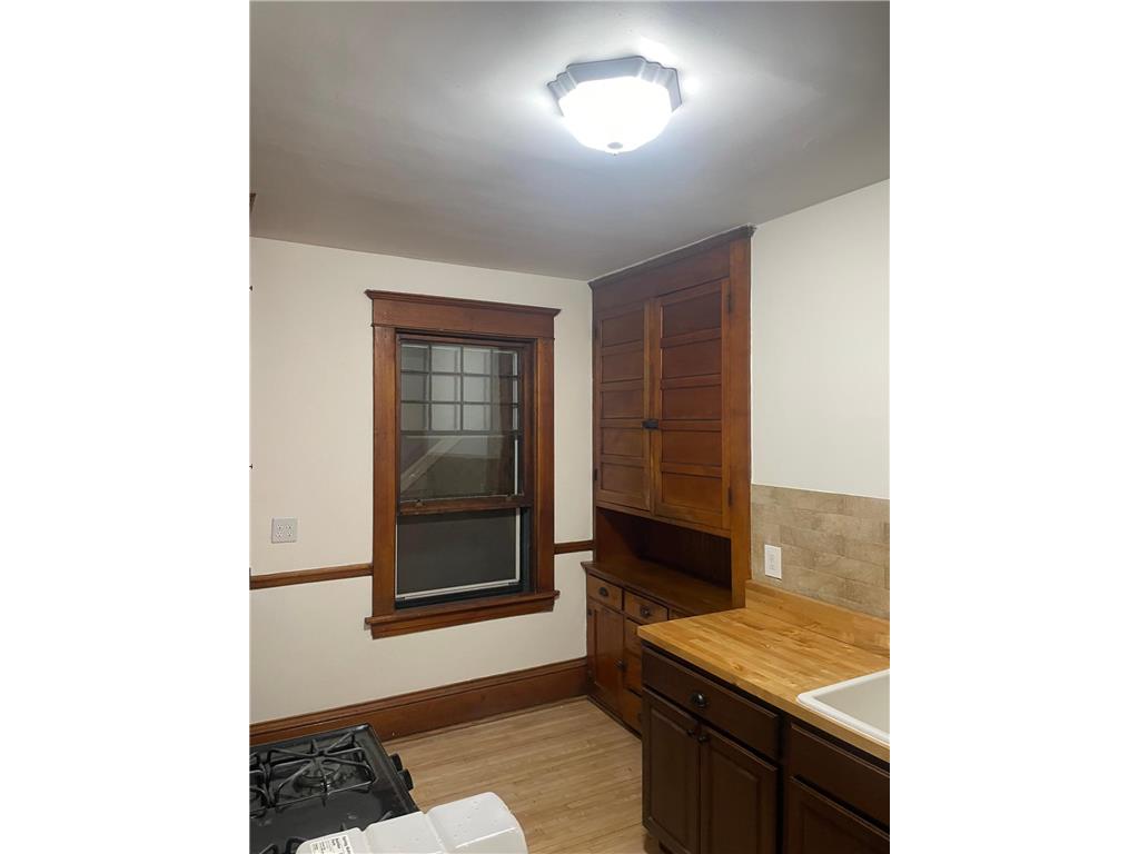 1689 Dayton Avenue Saint Paul MN 55104 7104199 image24