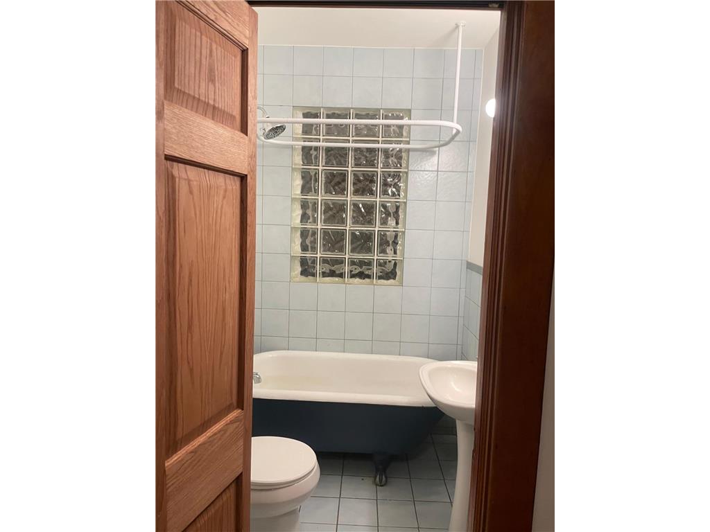 1689 Dayton Avenue Saint Paul MN 55104 7104199 image26