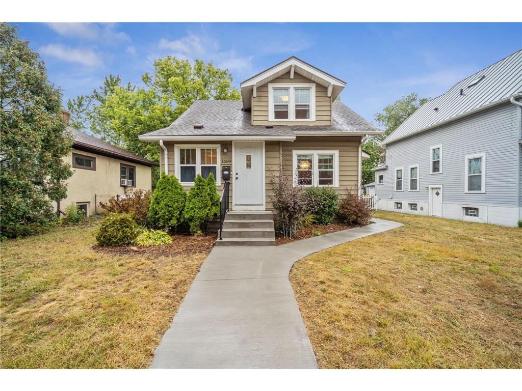 1689 Iglehart Avenue Saint Paul MN 55104 6430619 image1