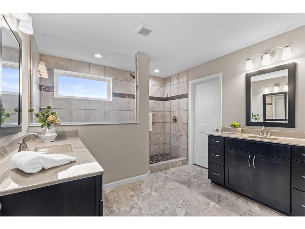 16894 Reeder Ridge Eden Prairie MN 55347 7085232 image34