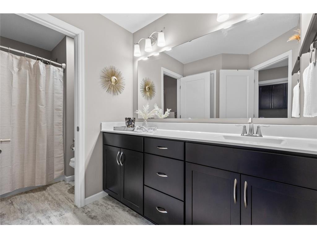16894 Reeder Ridge Eden Prairie MN 55347 7085232 image42