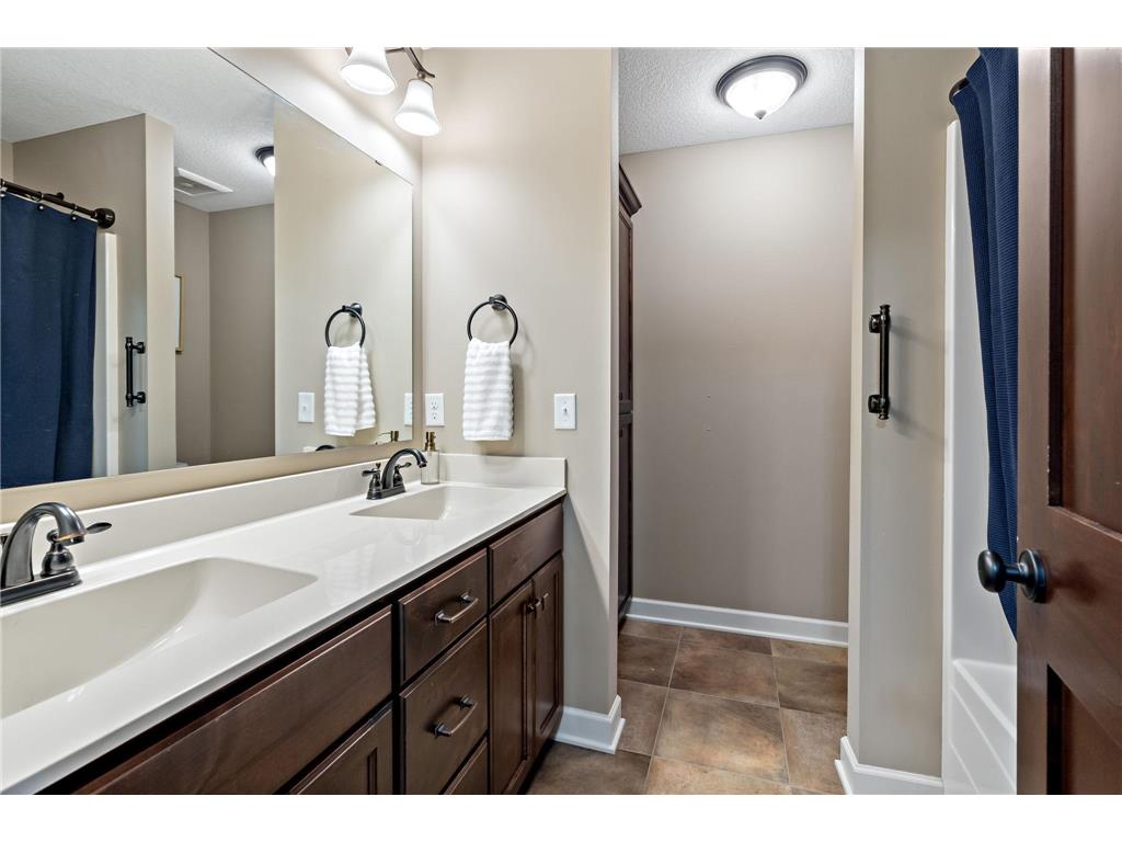 16899 E Lake Drive Lakeville MN 55044 7022641 image18