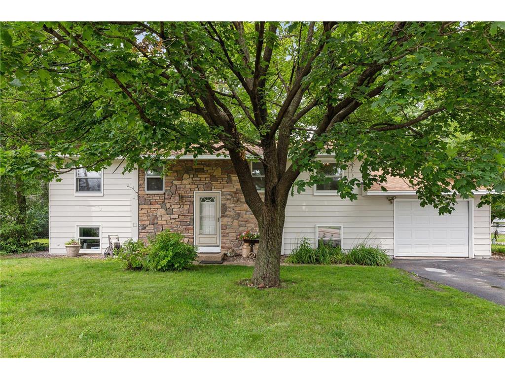 169 150th Street W Apple Valley MN 55124 6567968 image1