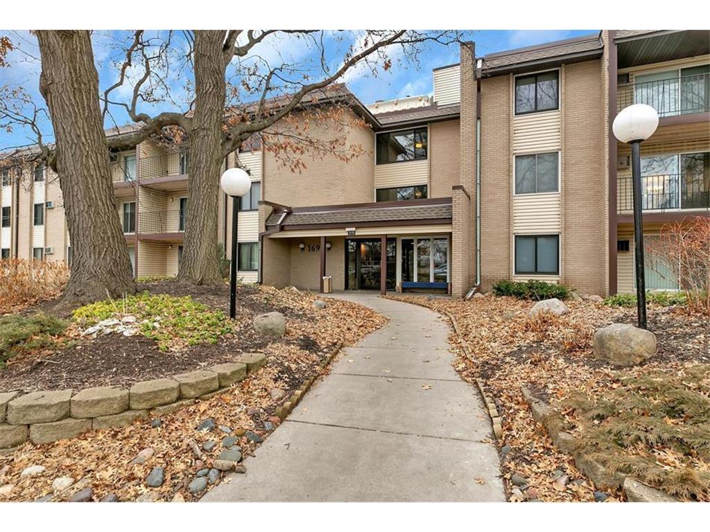 1690 Highway 36 W #224 Roseville MN 55113 6334399 image1