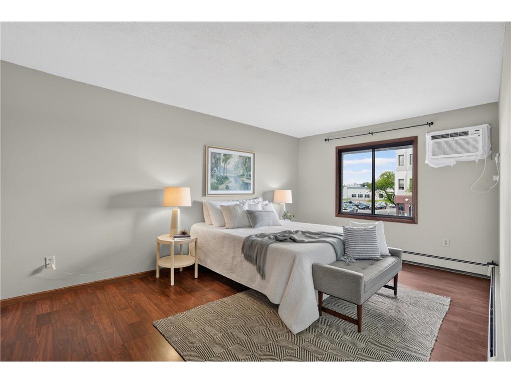 1690 Highway 36 W #320 Roseville MN 55113 7087597 image12