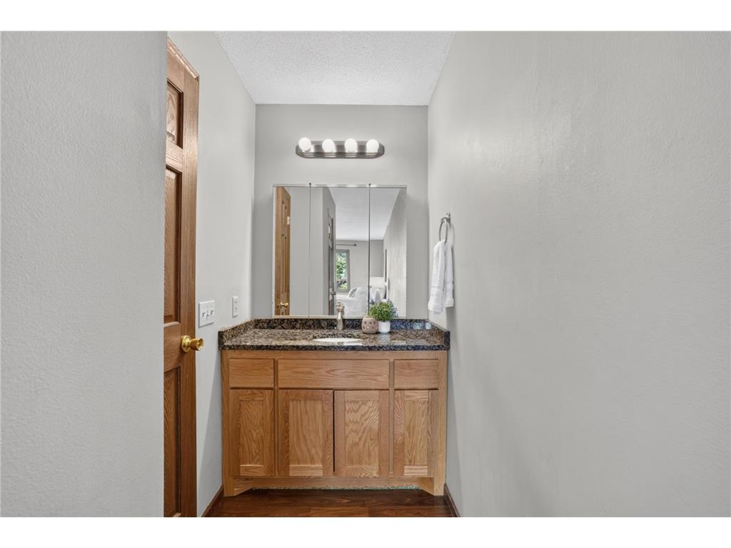 1690 Highway 36 W #320 Roseville MN 55113 7087597 image15