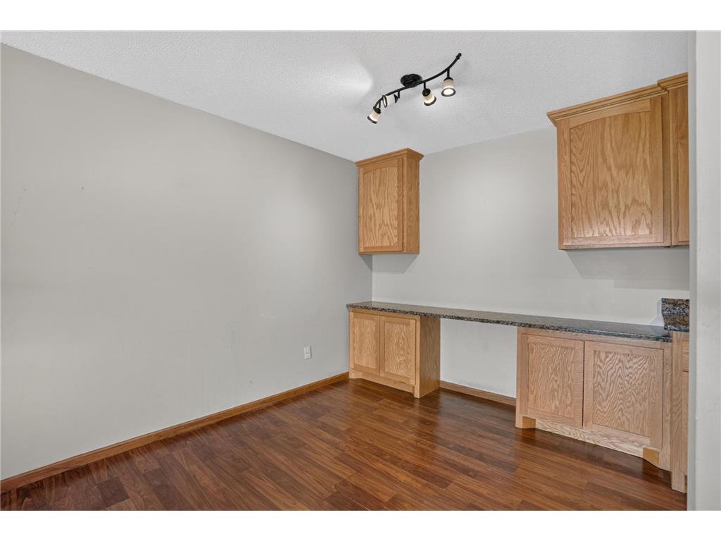 1690 Highway 36 W #320 Roseville MN 55113 7087597 image6