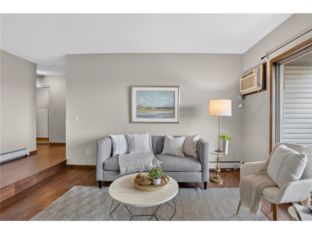 1690 Highway 36 W #320 Roseville MN 55113 7087597 image9