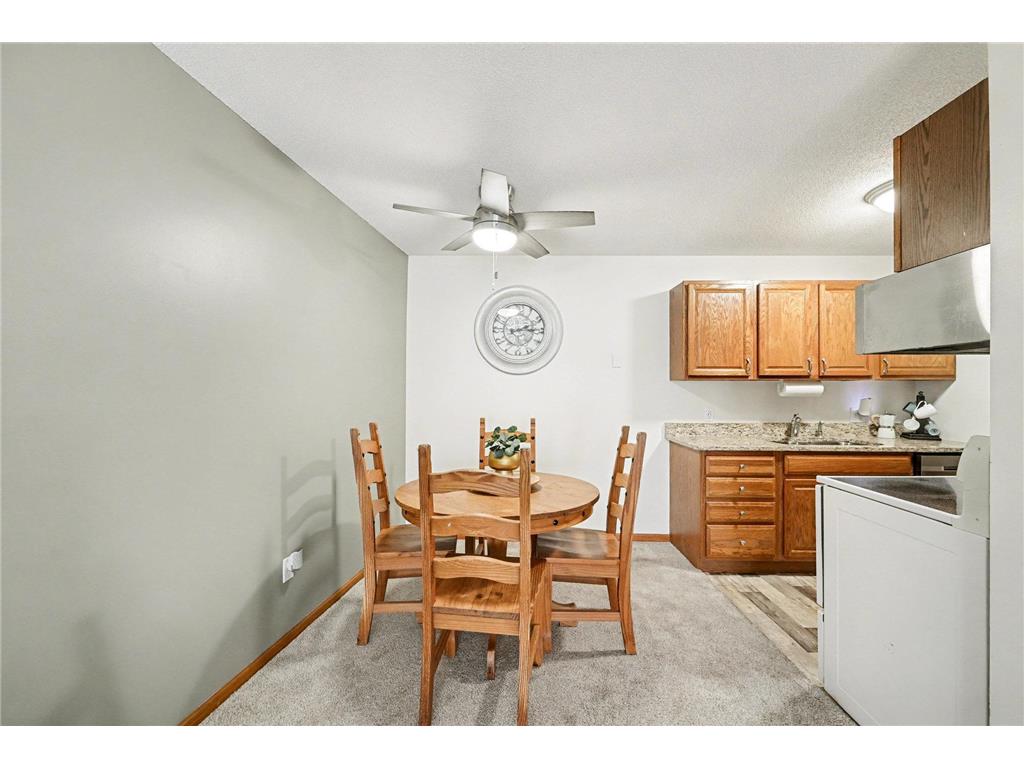 1690 Highway 36 w #224 Roseville MN 55113 6821118 image6