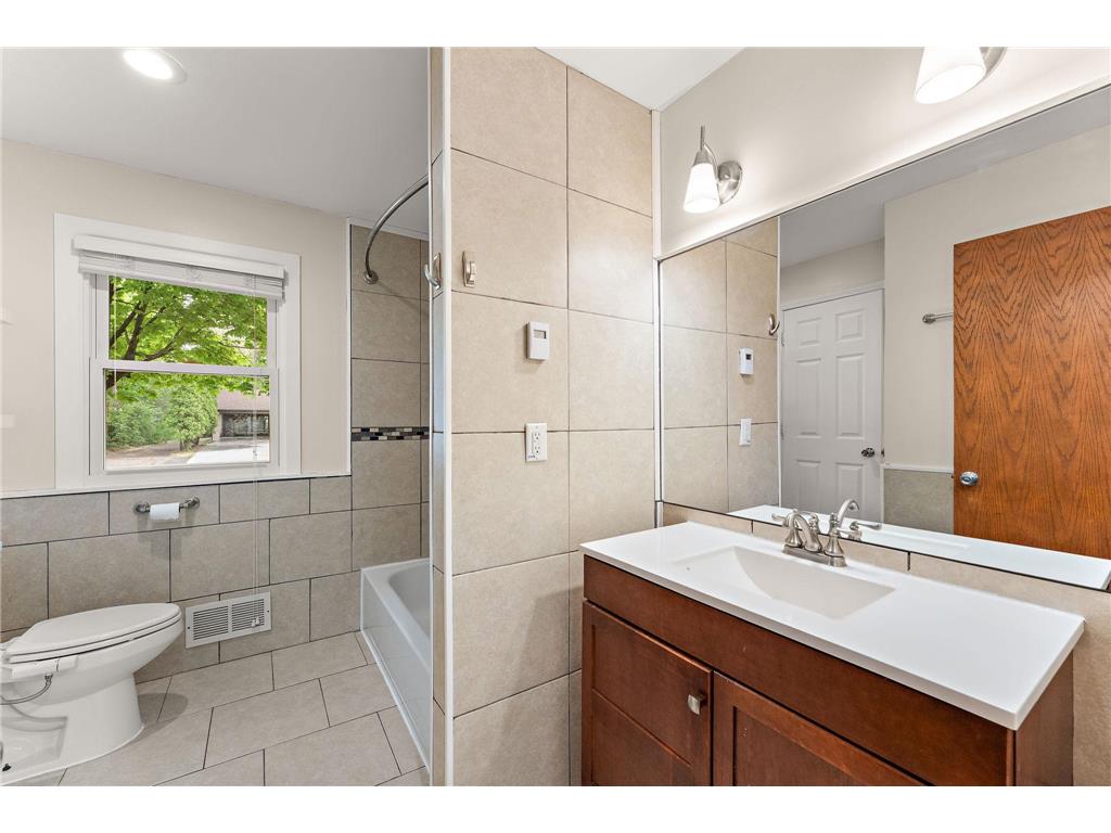 1691 4th Street White Bear Lake MN 55110 7079973 image22