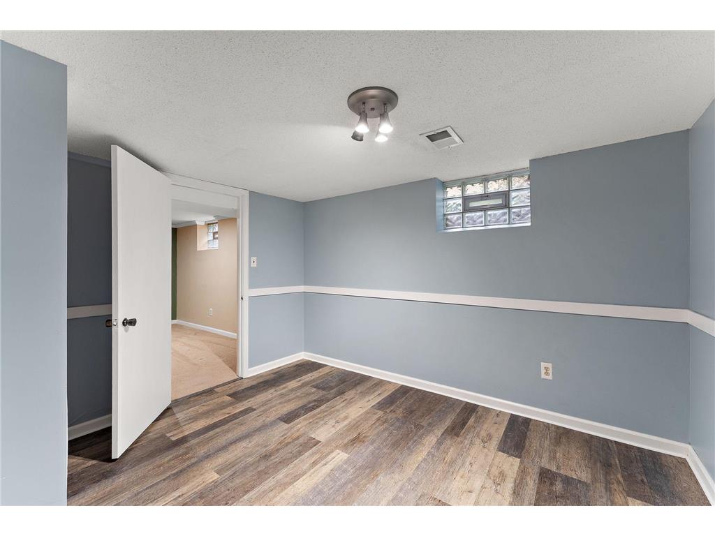 1691 4th Street White Bear Lake MN 55110 7079973 image35