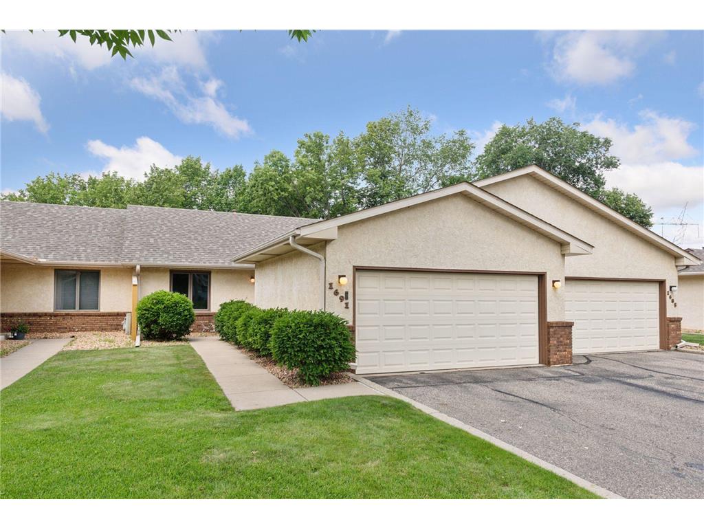 1691 6th Avenue W Shakopee MN 55379 6736991 image1