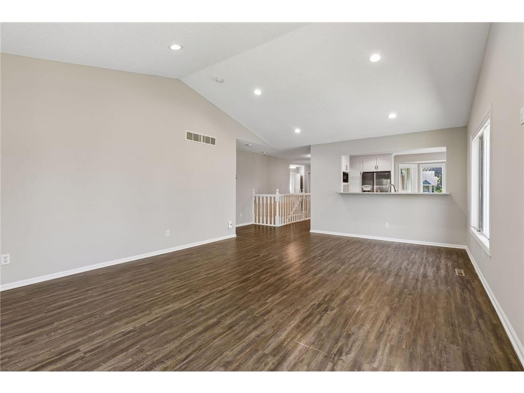 1691 Brueberry Lane Arden Hills MN 55112 7076993 image10