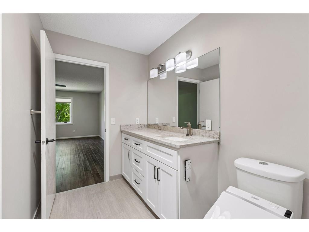 1691 Brueberry Lane Arden Hills MN 55112 7076993 image16
