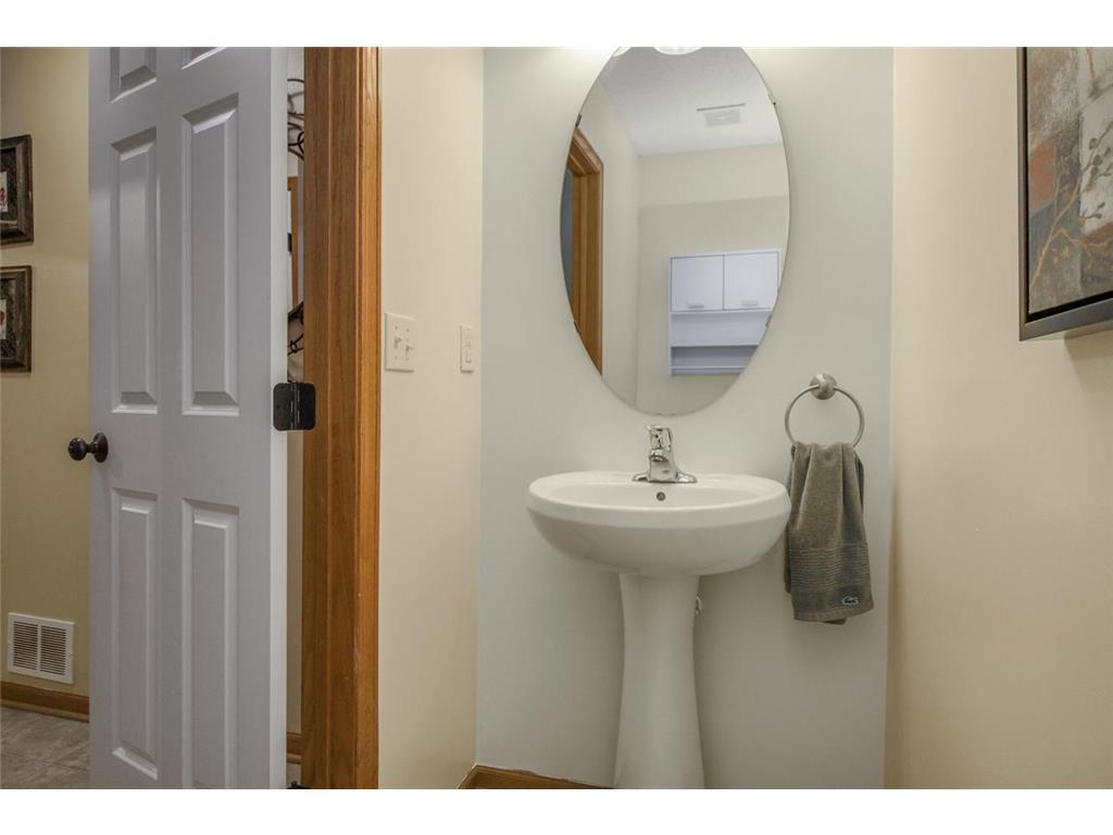 1691 Village Trail E #7 Maplewood MN 55109 7087557 image40