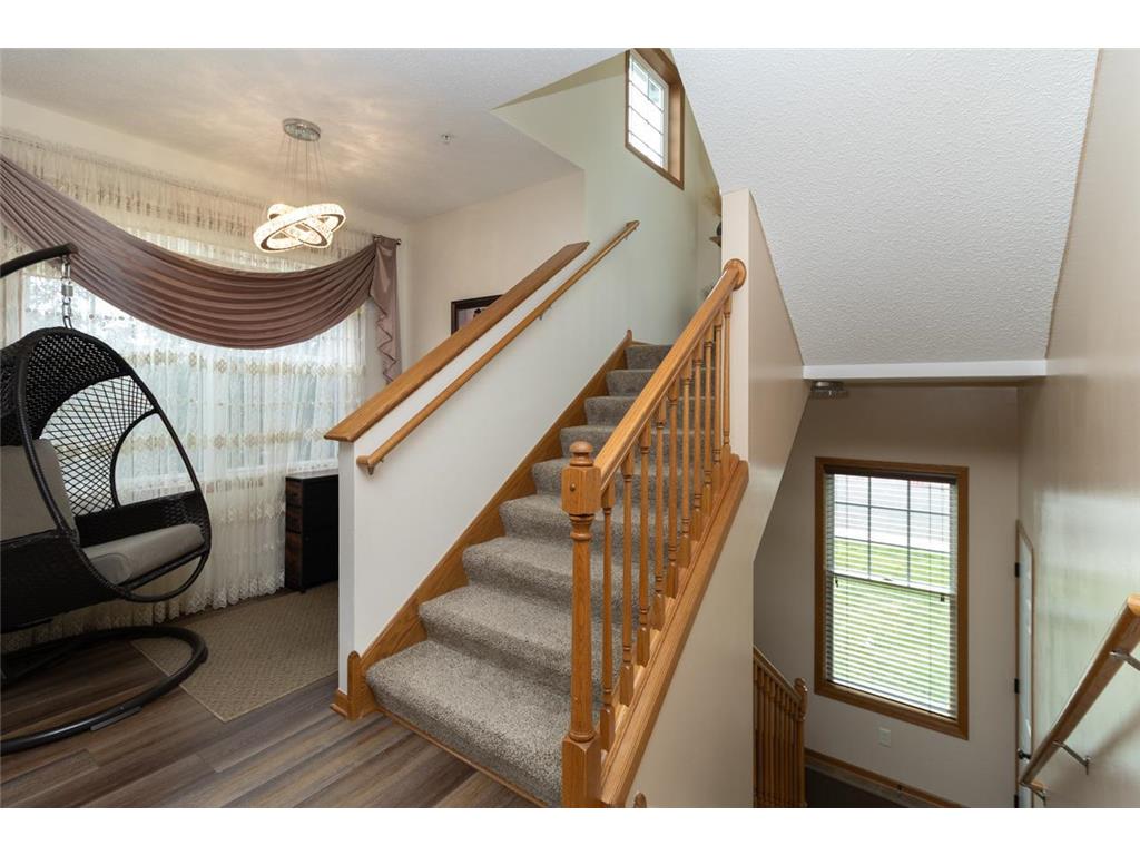 1691 Village Trail E #7 Maplewood MN 55109 7087557 image6