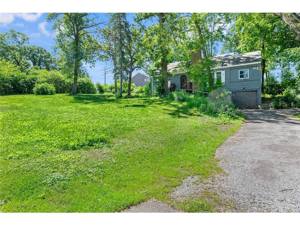 16913 Cottage Grove Avenue Minnetonka MN 55391 6559287 image1