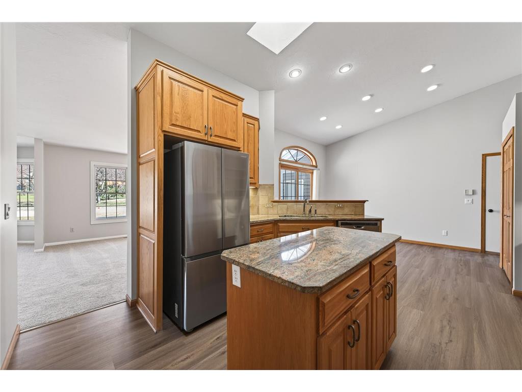 1692 Kerry Lane Woodbury MN 55125 7051204 image11
