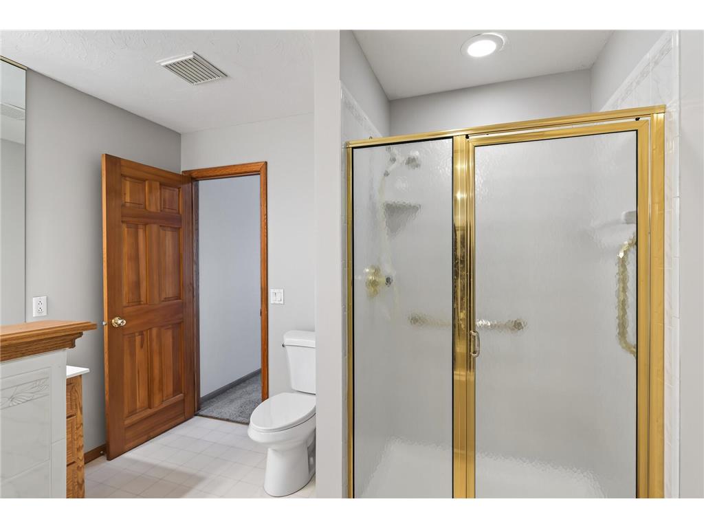 1692 Kerry Lane Woodbury MN 55125 7051204 image22
