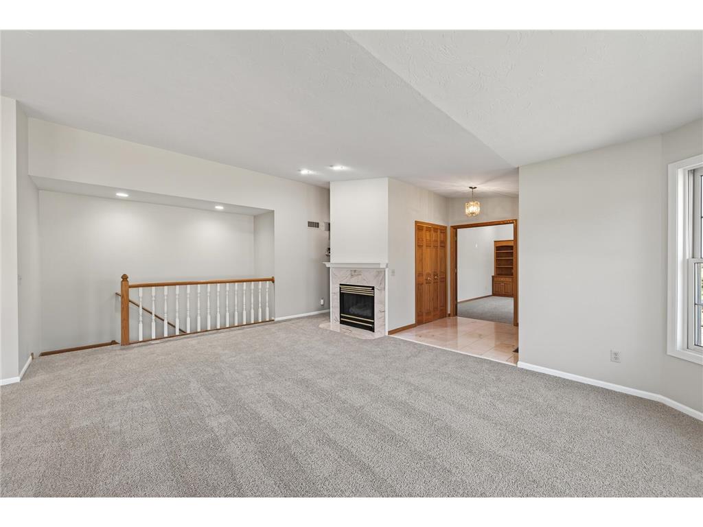 1692 Kerry Lane Woodbury MN 55125 7051204 image4