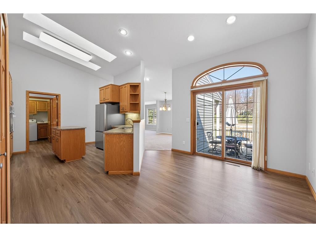 1692 Kerry Lane Woodbury MN 55125 7051204 image9