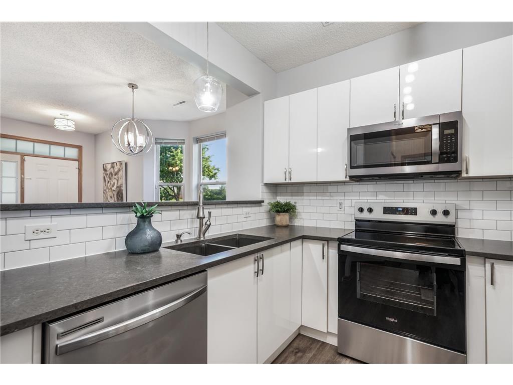 1692 Liberty Circle Shakopee MN 55379 7104678 image9