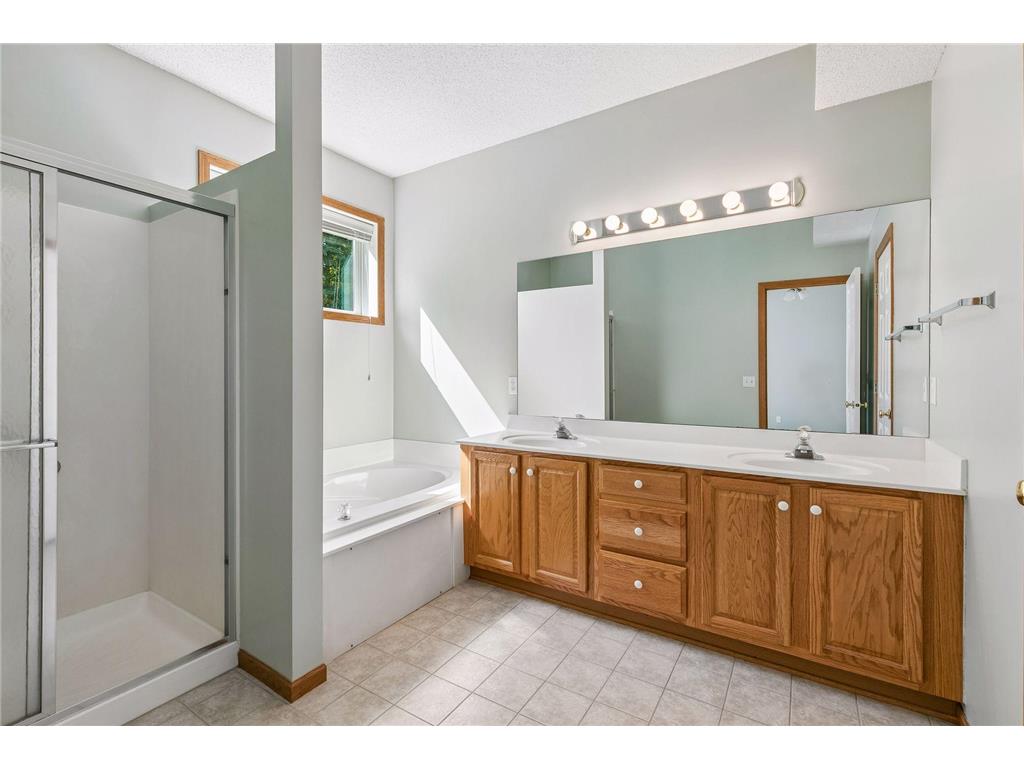 1692 Oakbrooke Way Eagan MN 55122 7077590 image24
