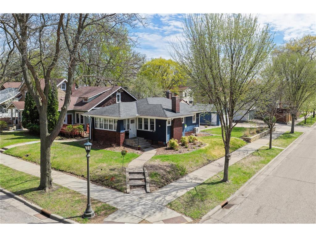 1692 Stanford Avenue Saint Paul MN 55105 7061781 image1