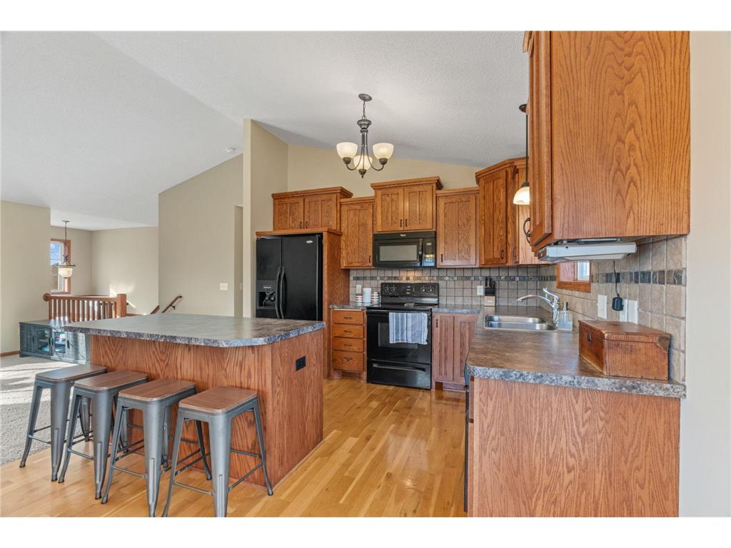 16921 Vickers Street NE Ham Lake MN 55304 7004704 image11